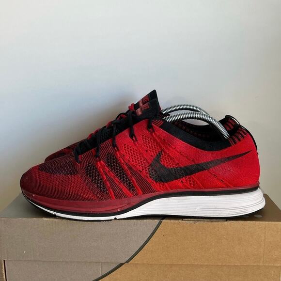 Nike Flyknit Trainer Universal Red/Black Men Sneakers - Size 10.5 main image 11
